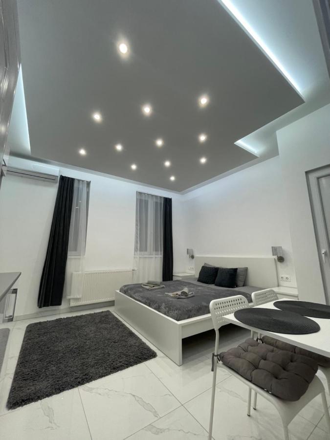 Downtown Pearl Apartments Budapest Esterno foto